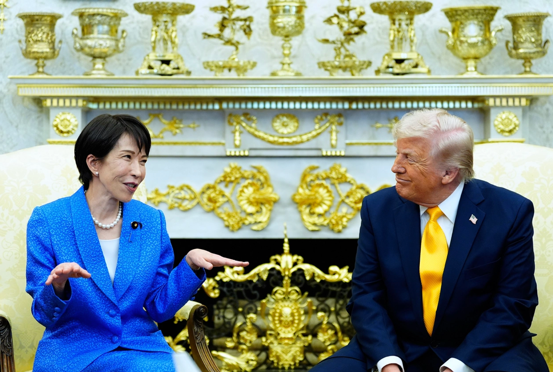 Японы Ерөнхий сайдтай Д.Трамп уулзах үеэрээ сувдан эргийн цохилтыг Иран дахь цэргийн ажиллагаатай  ижил хэмээв